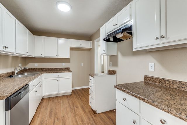 2427 Hudspeth Avenue, Dallas, TX 75216