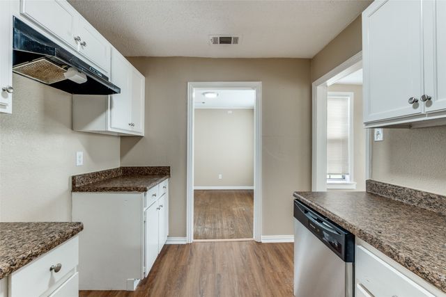 2427 Hudspeth Avenue, Dallas, TX 75216