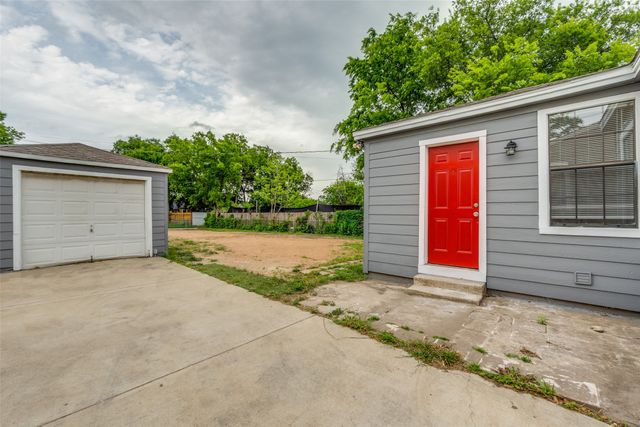2427 Hudspeth Avenue, Dallas, TX 75216