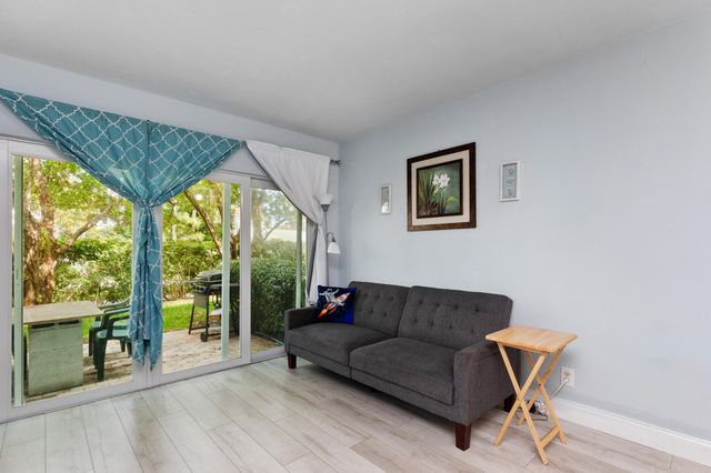 505 NE 20th Avenue 112, Deerfield Beach, FL 33441