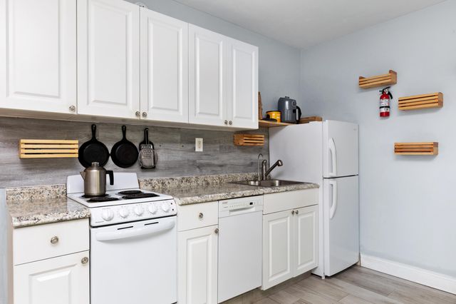 505 NE 20th Avenue 112, Deerfield Beach, FL 33441