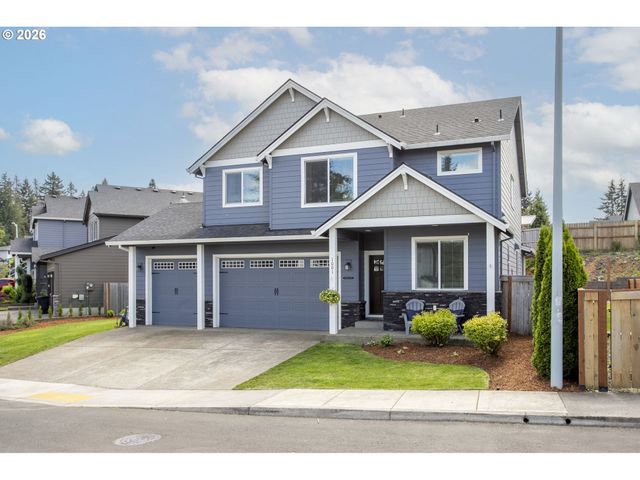 1001 Ne REGAN HILL Loop, Estacada, OR 97023