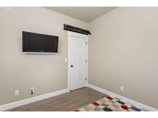 1001 Ne REGAN HILL Loop, Estacada, OR 97023