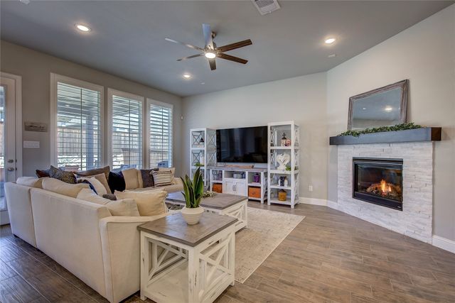 7601 Redondo Drive, Rowlett, TX 75088