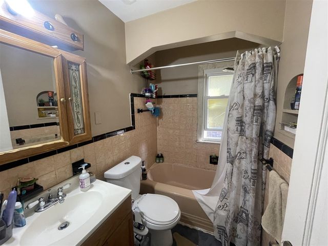 6761 Archdale Street, Detroit, MI 48228