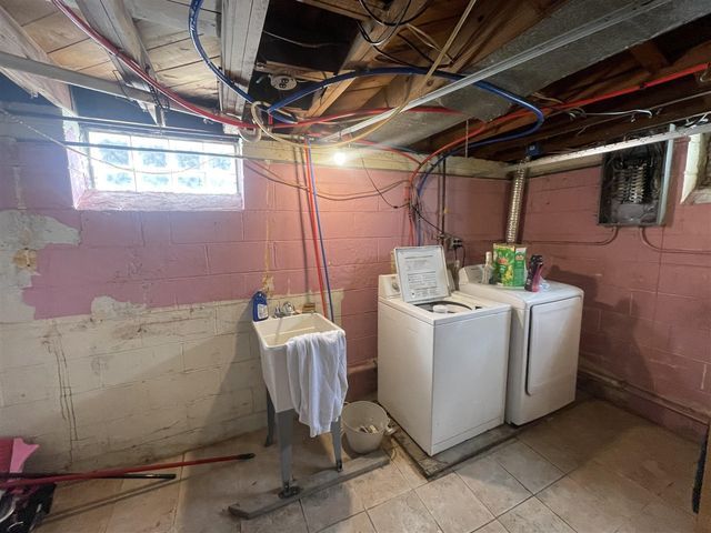 6761 Archdale Street, Detroit, MI 48228