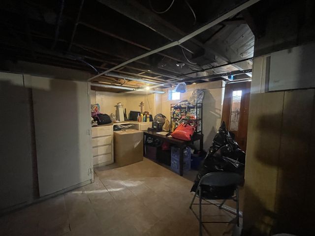 6761 Archdale Street, Detroit, MI 48228