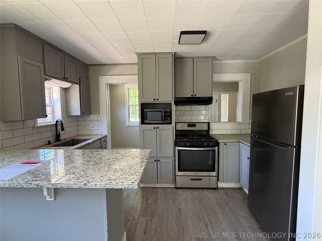 803 W Wichita Avenue, Cleveland, OK 74020