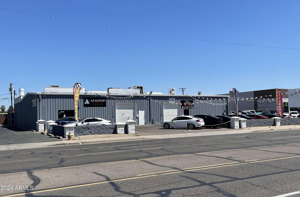 3810 W VAN BUREN Street, Phoenix, AZ 85009 — exterior