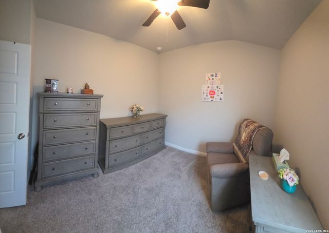3045 Beringer Blvd, Schertz, TX 78154