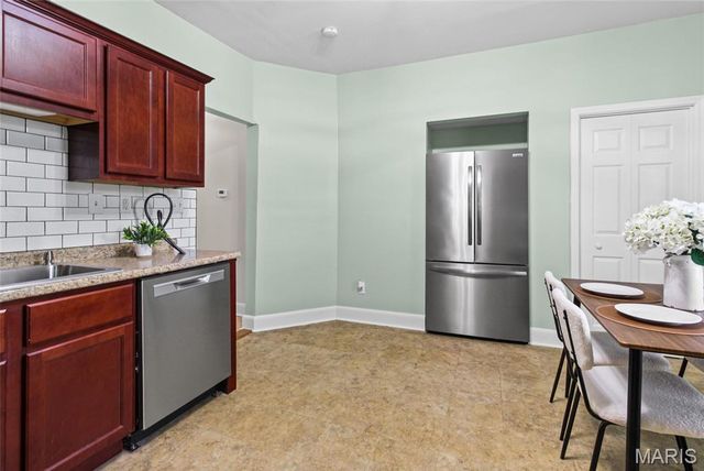 222 N 2nd Street, De Soto, MO 63020
