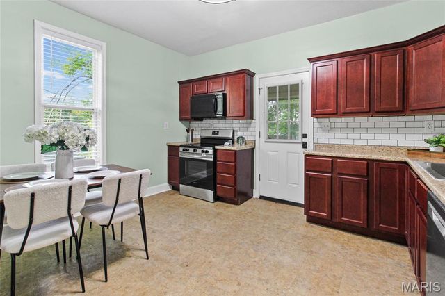 222 N 2nd Street, De Soto, MO 63020