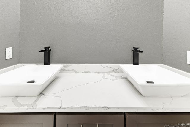 107 ALICIA AVENUE, San Antonio, TX 78228