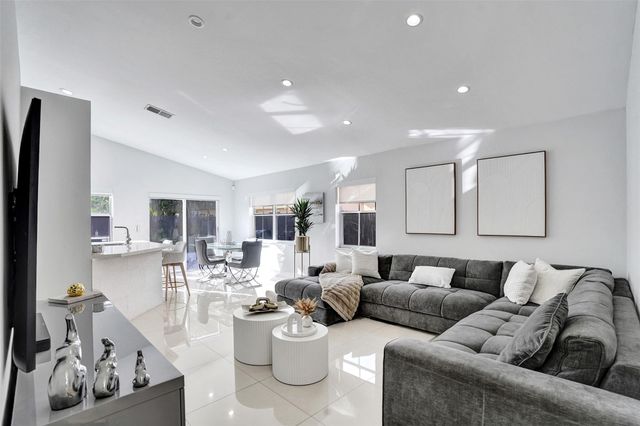 1451 NW 47th Avenue, Coconut Creek, FL 33063