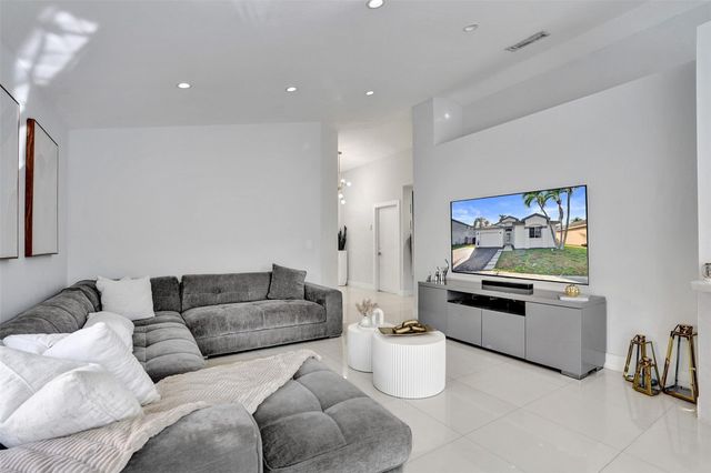 1451 NW 47th Avenue, Coconut Creek, FL 33063