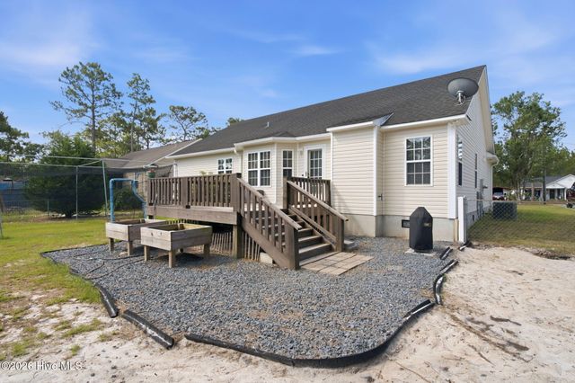 324 Ash Road, Southport, NC 28461