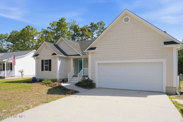 324 Ash Road, Southport, NC 28461