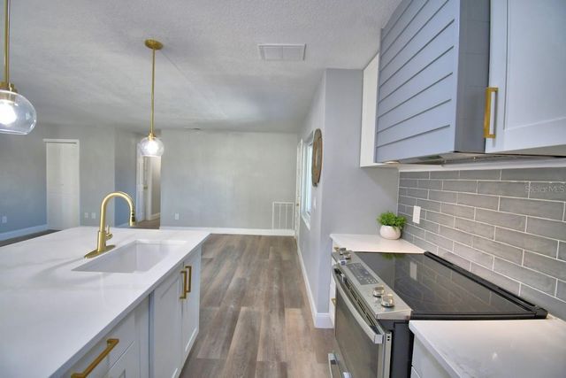 626 PAVARE COURT 626, Winter Haven, FL 33884