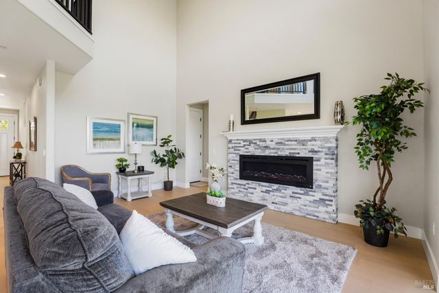 400 Tehuacan Rd, Ukiah, CA 95482