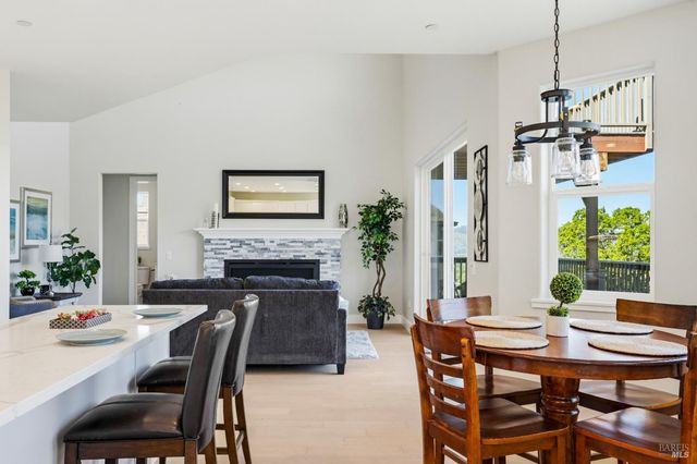 400 Tehuacan Rd, Ukiah, CA 95482