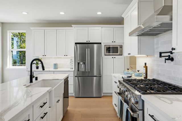 400 Tehuacan Rd, Ukiah, CA 95482