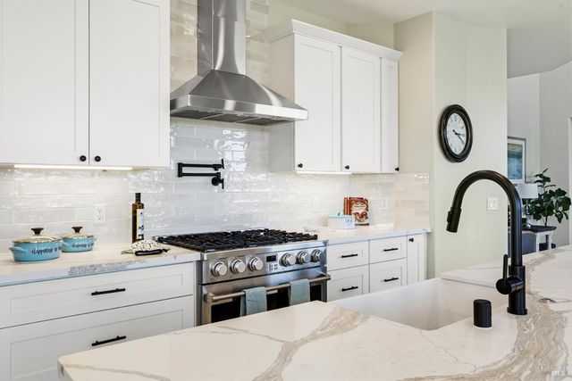 400 Tehuacan Rd, Ukiah, CA 95482