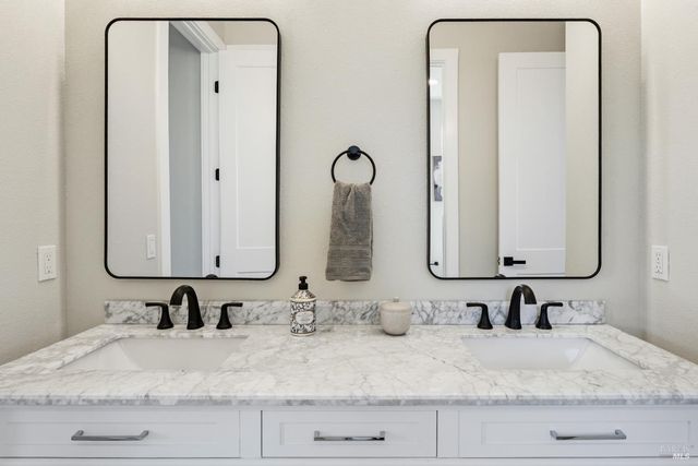 400 Tehuacan Rd, Ukiah, CA 95482