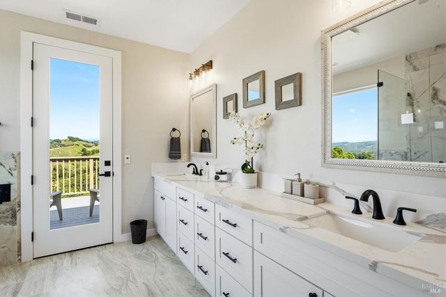 400 Tehuacan Rd, Ukiah, CA 95482