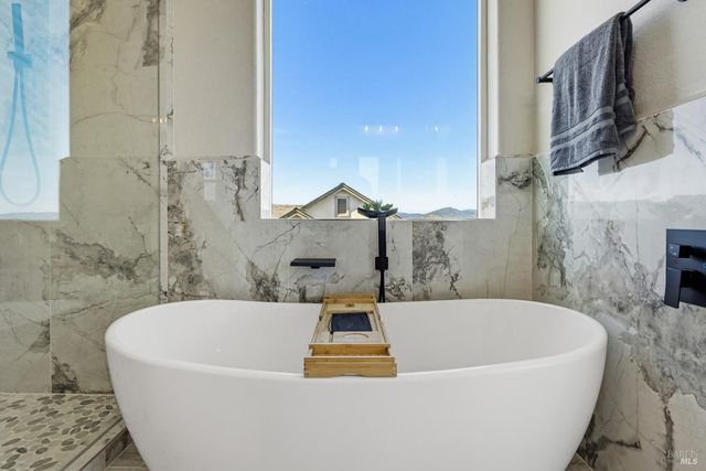 400 Tehuacan Rd, Ukiah, CA 95482