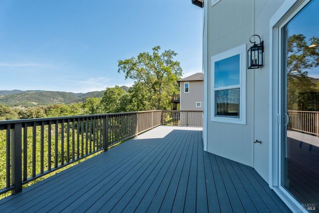 400 Tehuacan Rd, Ukiah, CA 95482