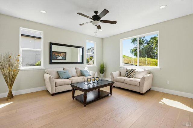 400 Tehuacan Rd, Ukiah, CA 95482