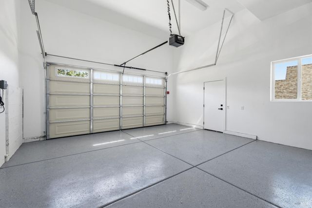 400 Tehuacan Rd, Ukiah, CA 95482