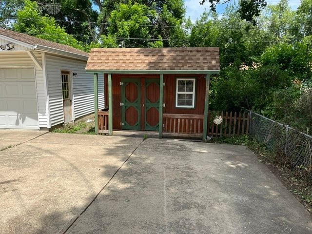 725 Hile Lane, Englewood, OH 45322