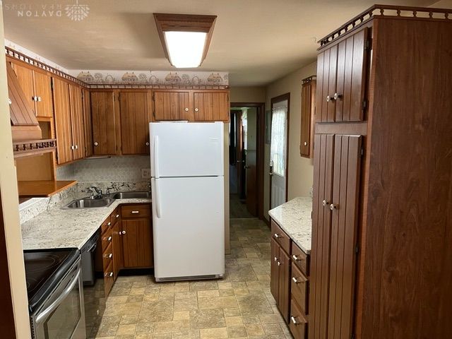 725 Hile Lane, Englewood, OH 45322