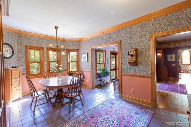 6 Pebble Beach Circle, Madison, WI 53717