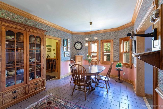 6 Pebble Beach Circle, Madison, WI 53717