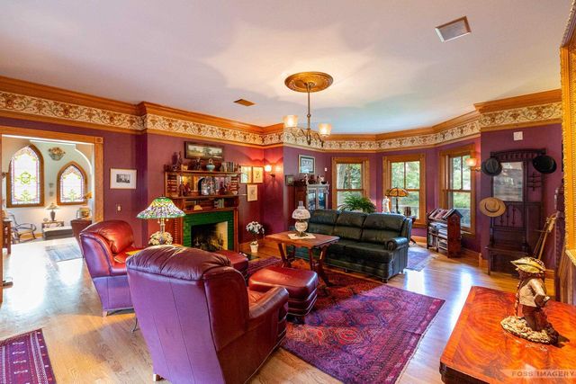 6 Pebble Beach Circle, Madison, WI 53717