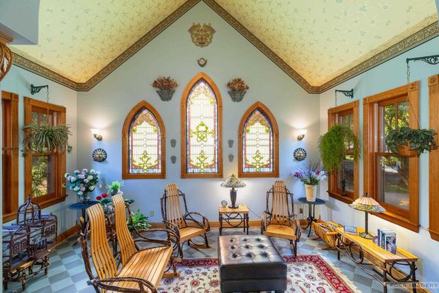6 Pebble Beach Circle, Madison, WI 53717