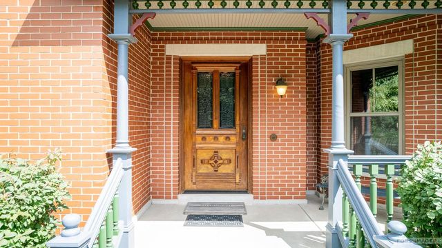 6 Pebble Beach Circle, Madison, WI 53717