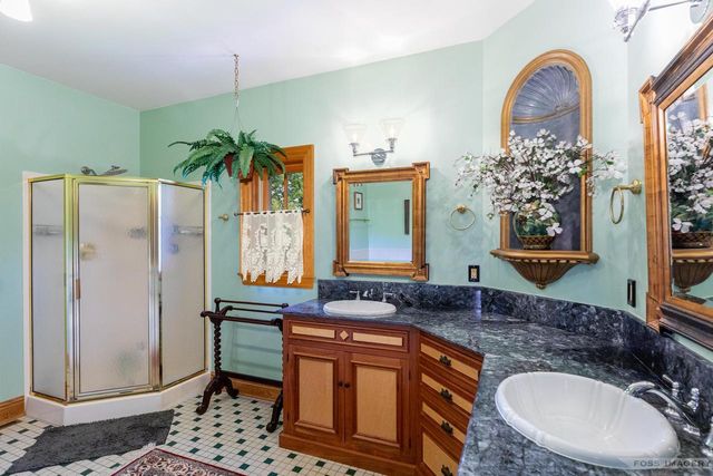 6 Pebble Beach Circle, Madison, WI 53717