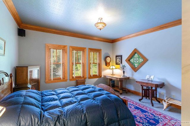 6 Pebble Beach Circle, Madison, WI 53717