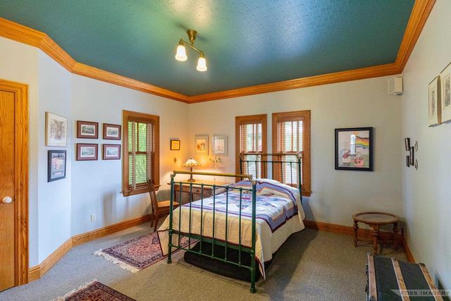 6 Pebble Beach Circle, Madison, WI 53717