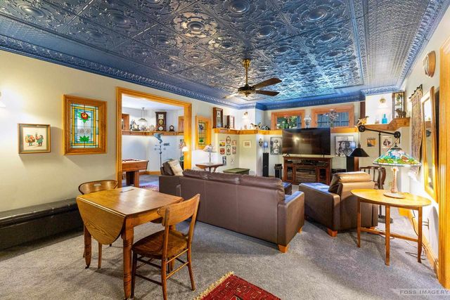 6 Pebble Beach Circle, Madison, WI 53717