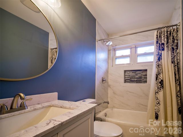 2515 Thornton Road, Charlotte, NC 28208