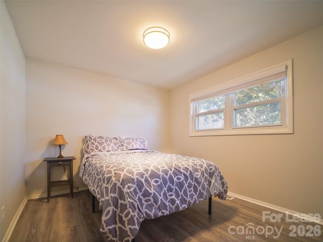 2515 Thornton Road, Charlotte, NC 28208