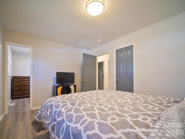 2515 Thornton Road, Charlotte, NC 28208
