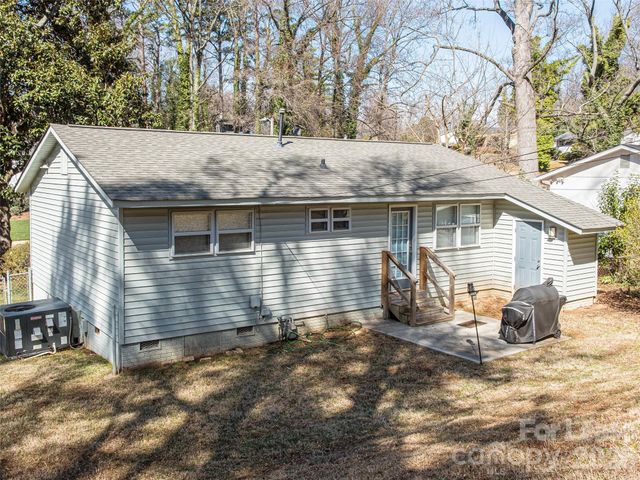 2515 Thornton Road, Charlotte, NC 28208