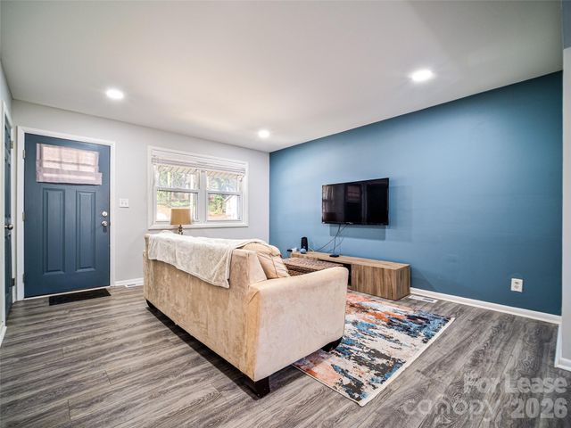 2515 Thornton Road, Charlotte, NC 28208