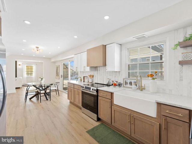 244 EVERGREEN DR, Willingboro, NJ 08046