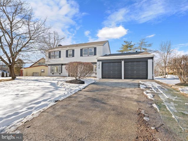 244 EVERGREEN DR, Willingboro, NJ 08046